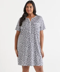 Sussan Nighties>Animal Print Short Sleeve Nightie