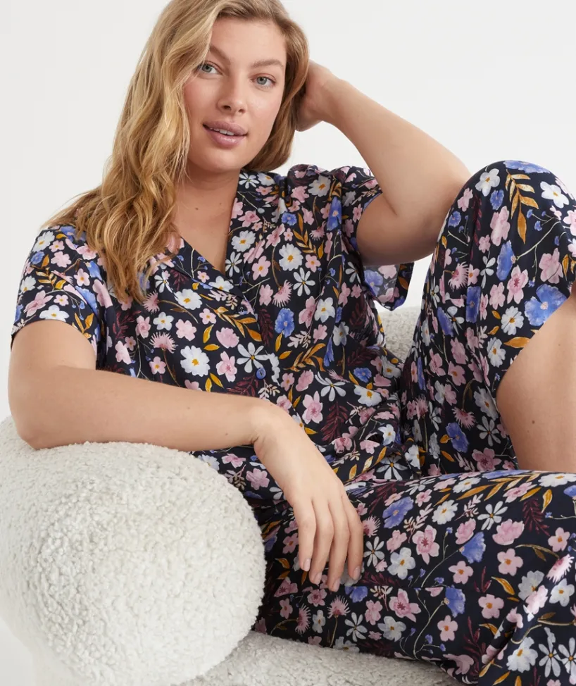 Sussan Pyjama Sets>Blooming Florals Short Sleeve Novelty Pyjama Set