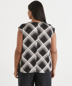 Sussan Tops|Matching Sets><noscript><img width=