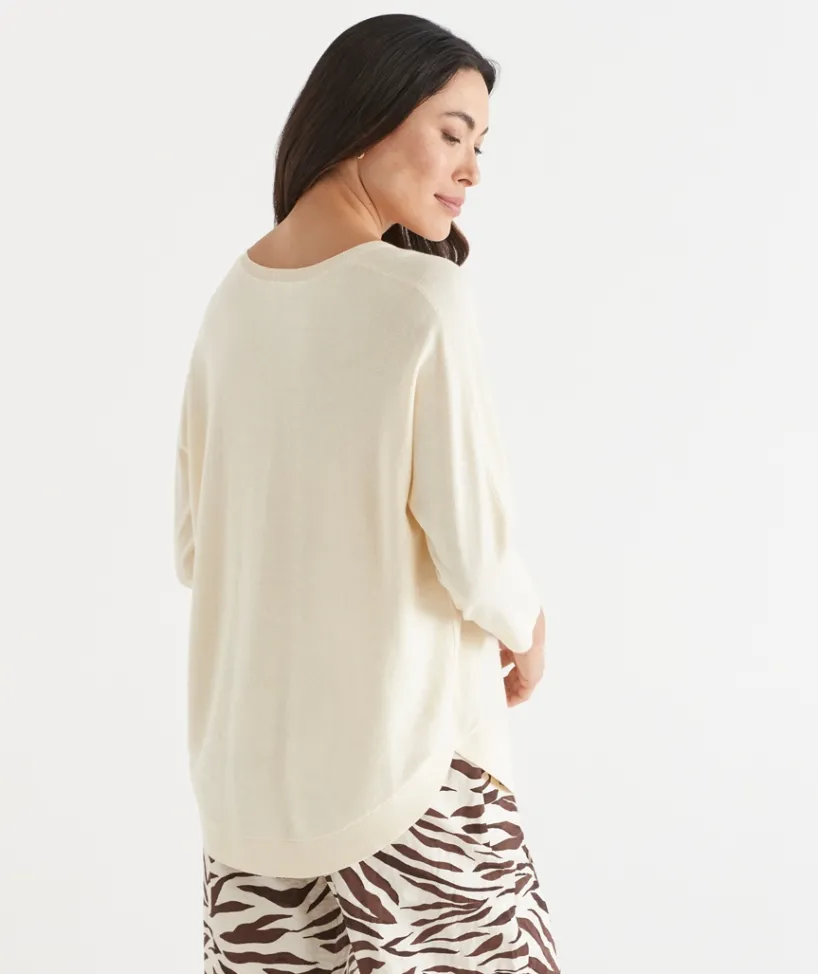 Sussan Knitwear|Tops>Curved Hem V Neck Jumper