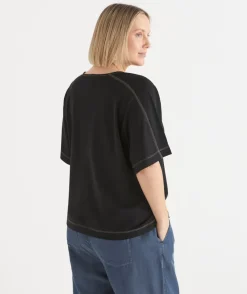 Sussan Tops|T-Shirts>Extended Shoulder Contrast Stitch Top