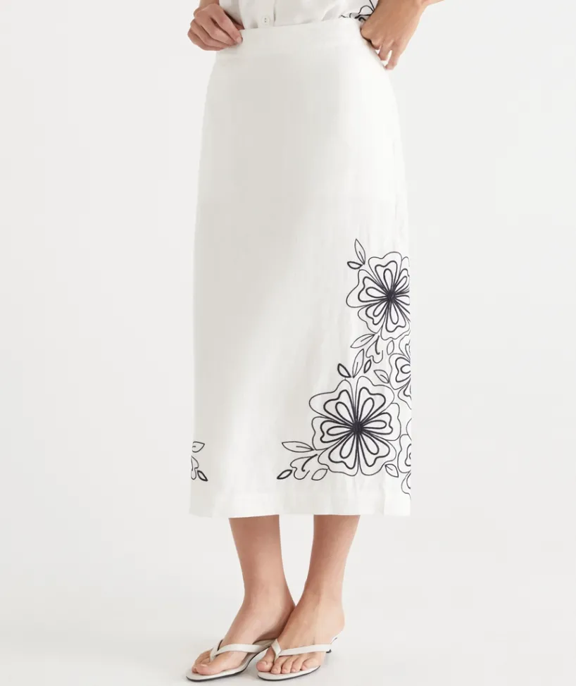 Sussan Matching Sets|Skirts>Floral Embroidered Column Skirt - White