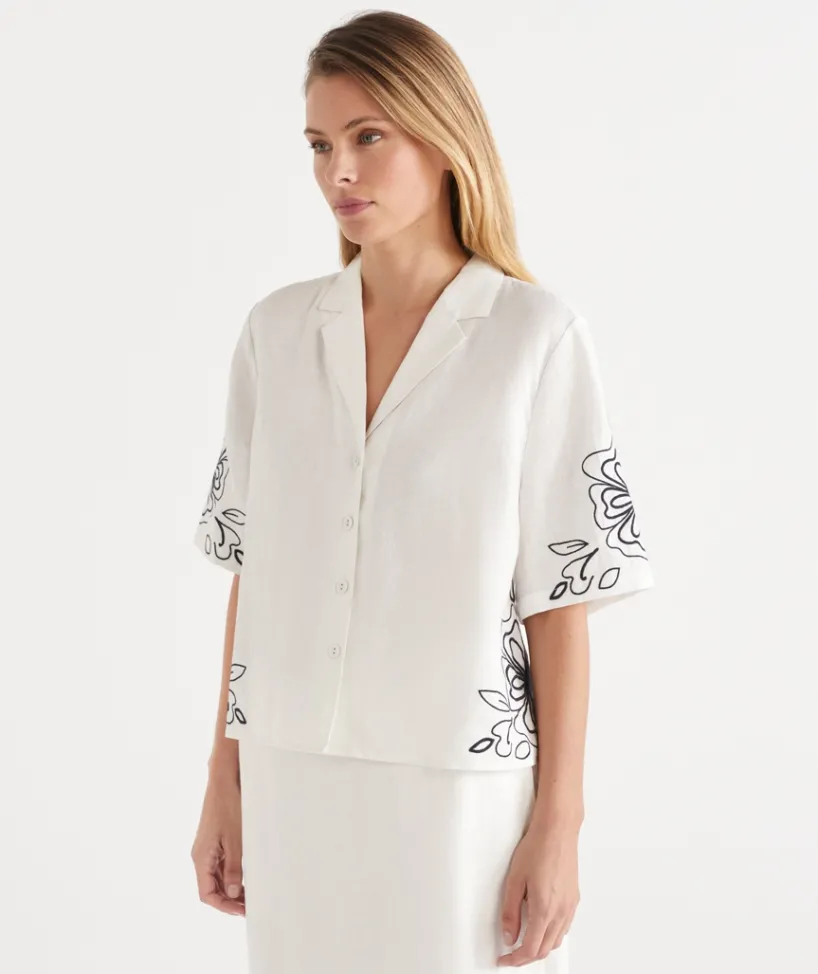Sussan Matching Sets|Dresses>Floral Embroidered Short Sleeve Shirt - White