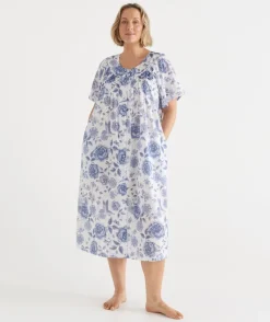 Sussan Dressing Gowns>Floral Toile Short Sleeve Housecoat Robe