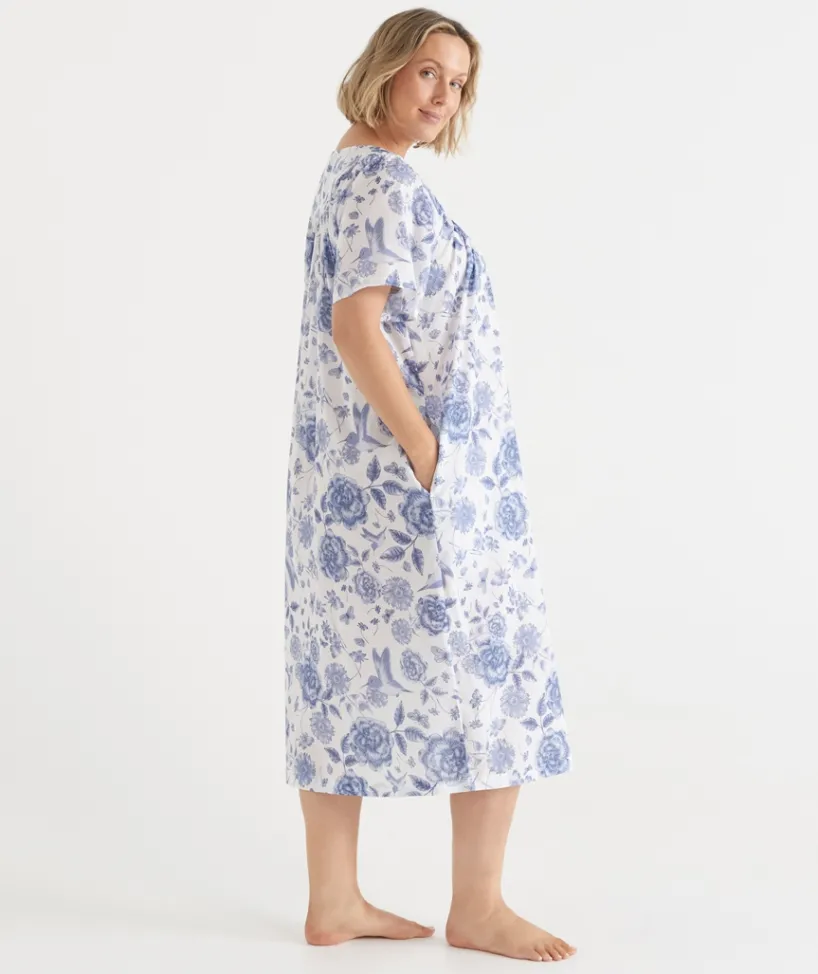 Sussan Dressing Gowns>Floral Toile Short Sleeve Housecoat Robe