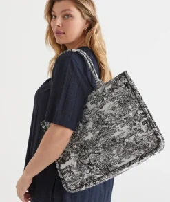 Sussan Bags>Jacquard Toile Print Tote Bag
