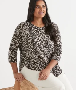 Sussan Tops|Knitwear>Leopard Print Curve Hem Jumper