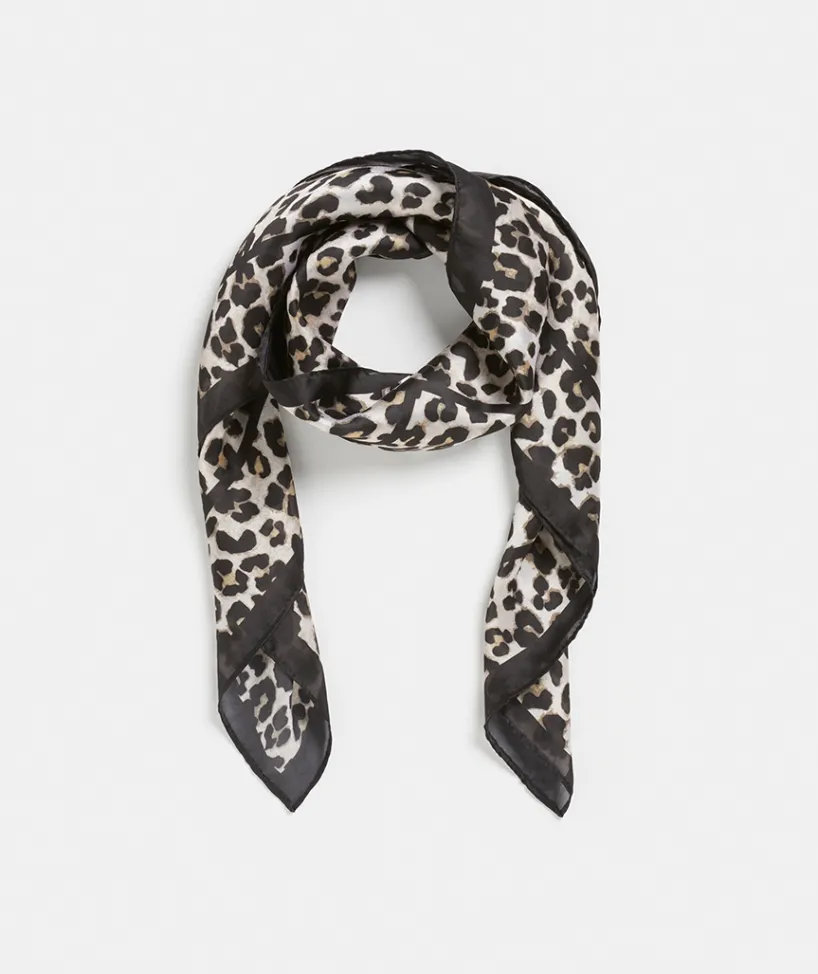 Sussan Knit Accessories|Scarves>Leopard Square Scarf