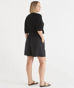 Sussan Shorts><noscript><img width=