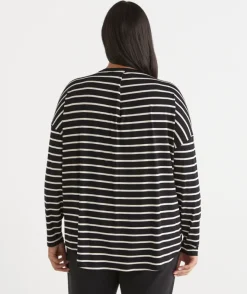 Sussan Tops|T-Shirts><noscript><img width=