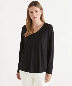 Sussan Tops|T-Shirts><noscript><img width=