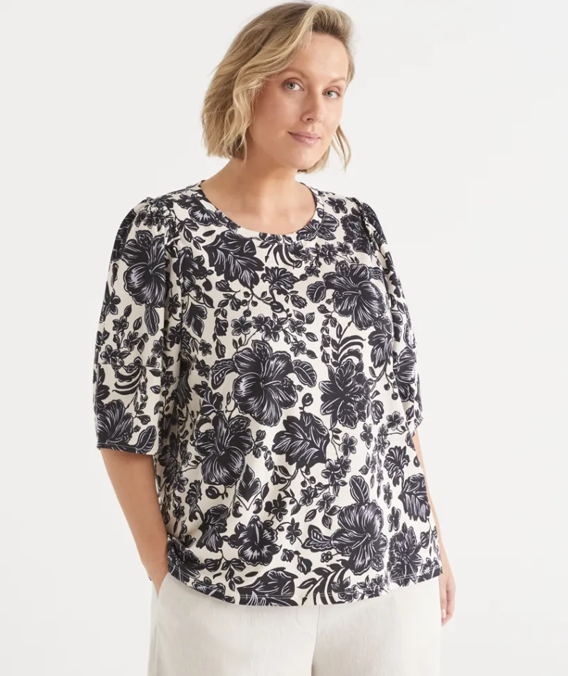 Sussan Tops|Matching Sets>Noir Bloom Short Sleeve Top