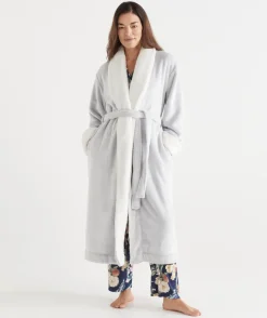 Sussan Dressing Gowns>Plush Robe