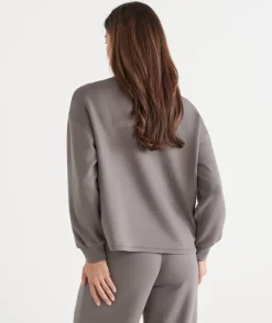 Sussan Tops|Loungewear><noscript><img width=
