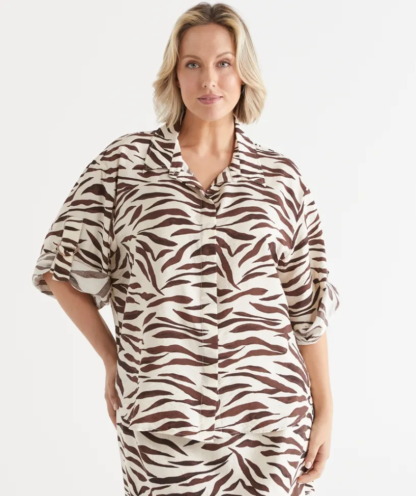 Sussan Tops|Matching Sets>Short Sleeve Animal Print D Ring Shirt
