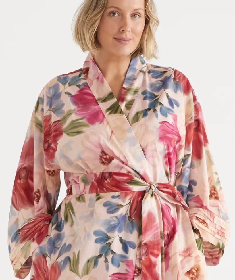 Sussan Dressing Gowns>Vintage Floral Robe -