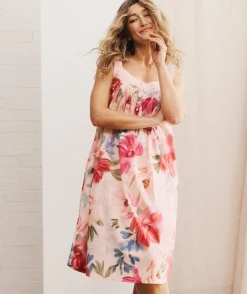 Sussan Nighties>Vintage Floral Sleeveless Nightie -