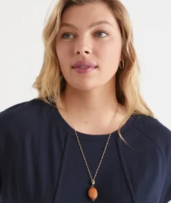 Sussan Jewellery>Wooden Pendant Gold Necklace